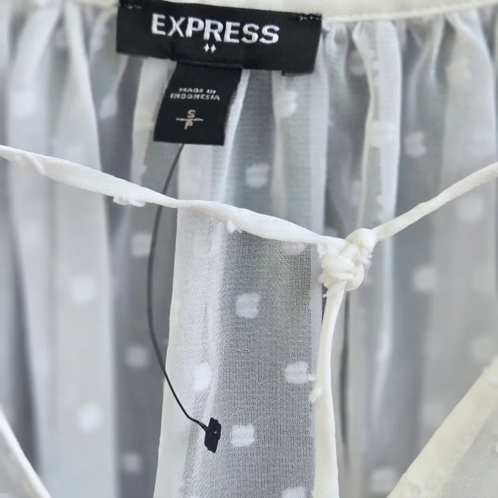 Express White Puff Sleeve Ruffled Blouse